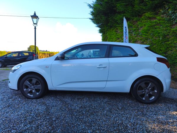 2010 Kia Cee'd 1.4 LOW MILES! 366729945