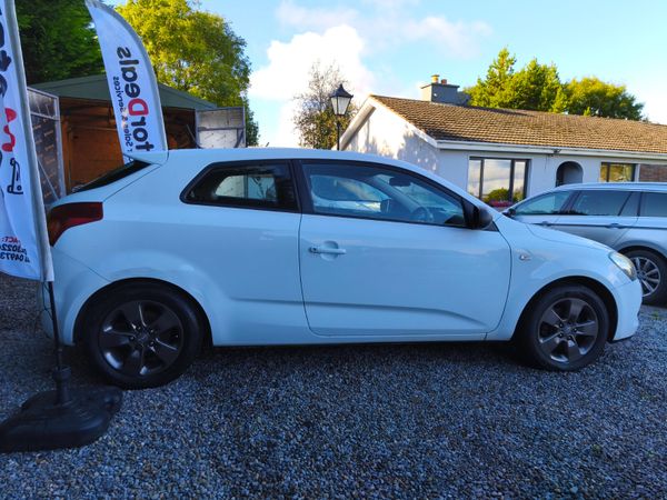 2010 Kia Cee'd 1.4 LOW MILES! 366729943