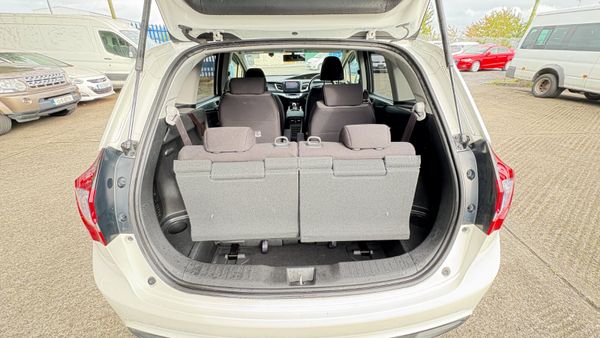 Honda Jade1.5 Hybrid Auto 6 SEATER 2016 366765983