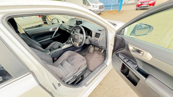 Lexus CT 1.8 Hybrid 2015 366766153