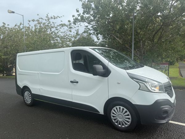 Renault Trafic 2015 INCLUDES VAT 366762165