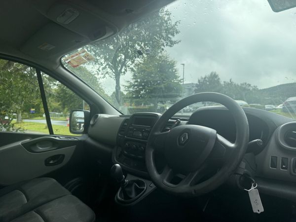 Renault Trafic 2015 INCLUDES VAT 366762167
