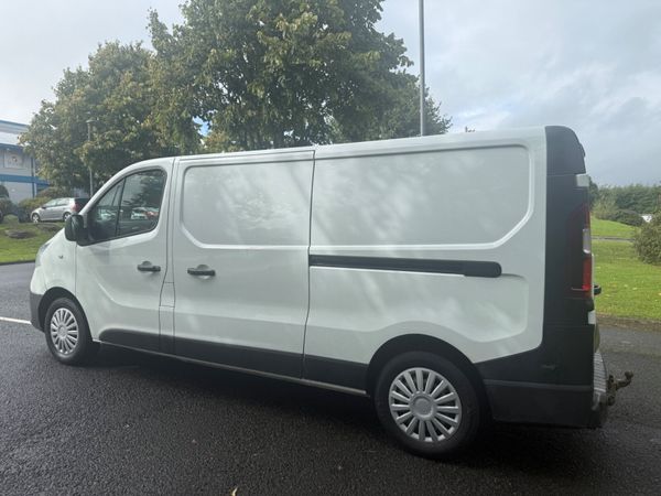 Renault Trafic 2015 INCLUDES VAT 366762163