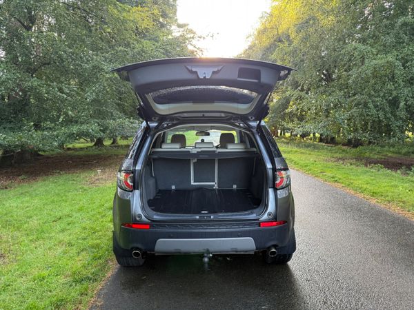 Land Rover Discovery Sport 2016 366770220