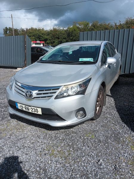 Toyota Avensis 2012 366772809