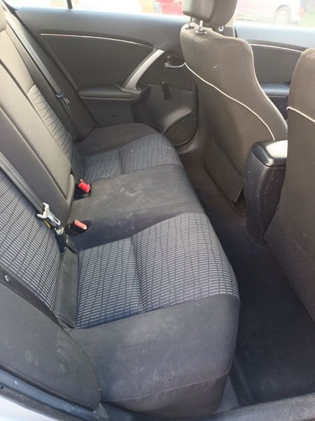 Toyota Avensis 2012 366772816