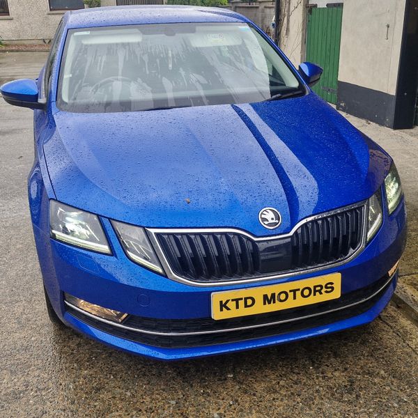 Skoda Octavia 2018 366787615