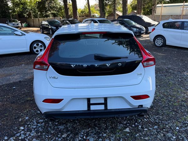 Volvo V40  2014 automatic 366783032