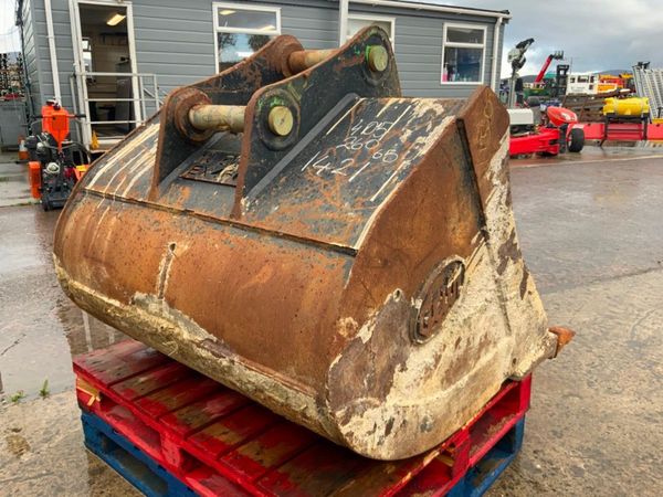 48" GEITH DIGGING BUCKET......65mm PINS....1421. 366793343