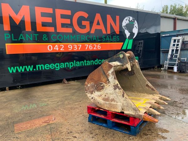 48" GEITH DIGGING BUCKET......65mm PINS....1421. 366793453