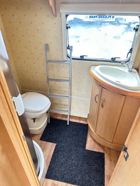 ✨BARGAIN ABBEY AVENTURA 4 BERTH✨ 366834048