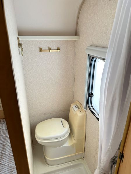 ✨BARGAIN BAILEY PAGEANT 4 BERTH FIXED BED✨ 366834101