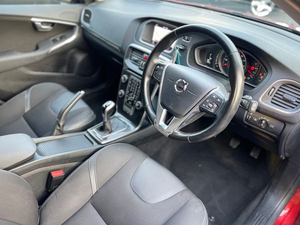 172 Volvo V40 2.0 (WARRANTY/NCT) 366835894