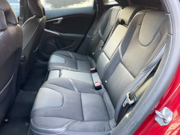 172 Volvo V40 2.0 (WARRANTY/NCT) 366835897