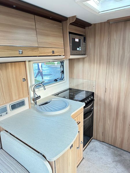 ✨STUNNING BAILEY UNICORN 4 BERTH ISLAND BED✨ 366833444