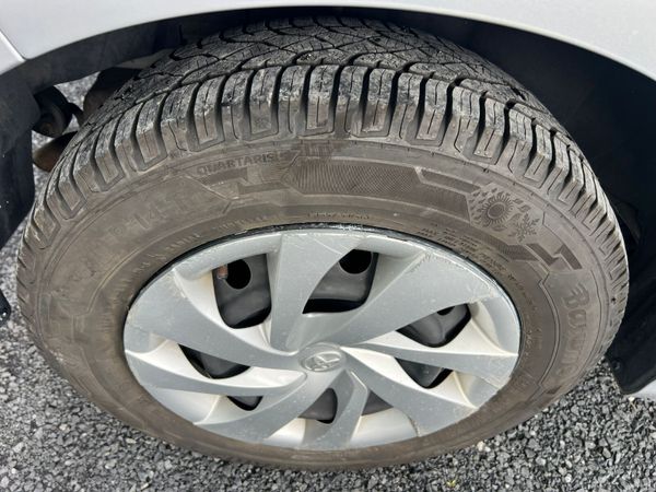 212 Toyota Yaris Hybrid 366846031