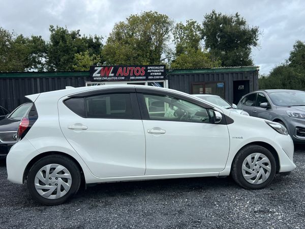 19 Toyota Aqua 1.5 Hybrid 366851789