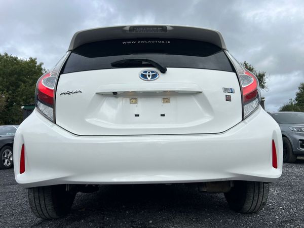 19 Toyota Aqua 1.5 Hybrid 366851792