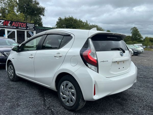 19 Toyota Aqua 1.5 Hybrid 366851807