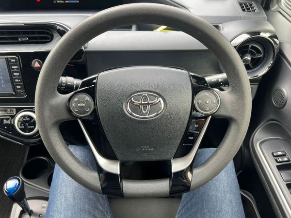 19 Toyota Aqua 1.5 Hybrid 366851813
