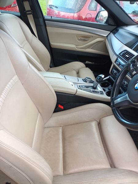BMW 5-Series 2015 366860062
