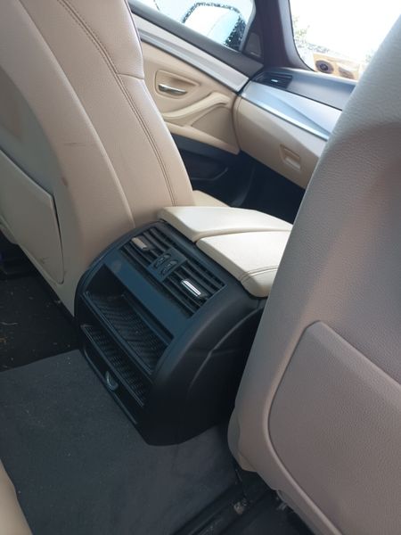 BMW 5-Series 2015 366860073