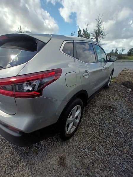 Nissan Qashqai 2017 366863528