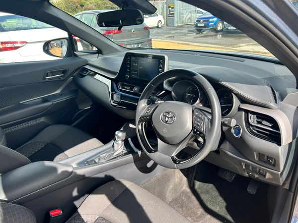 Toyota CHR ICON HEV 366871784