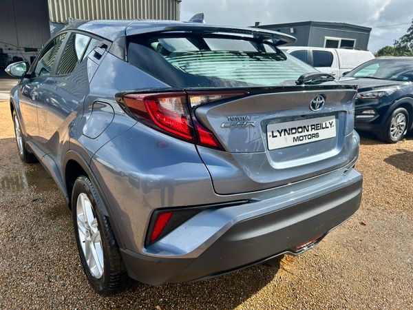 Toyota CHR ICON HEV 366871781