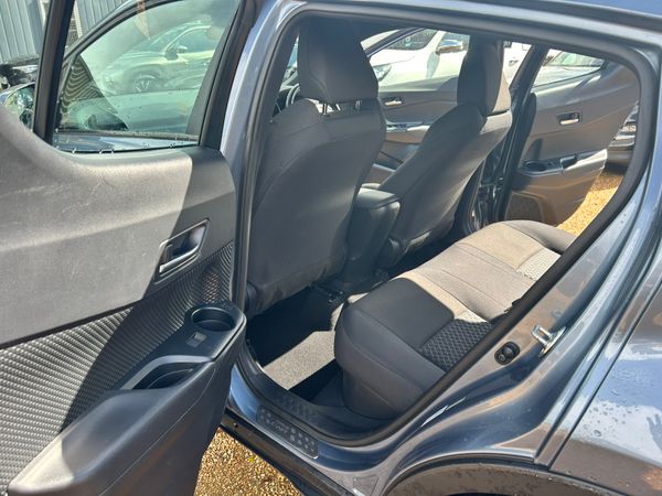 Toyota CHR ICON HEV 366871791