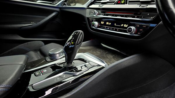 🔥 2018 BMW 520D M-sport Automatic 366886722