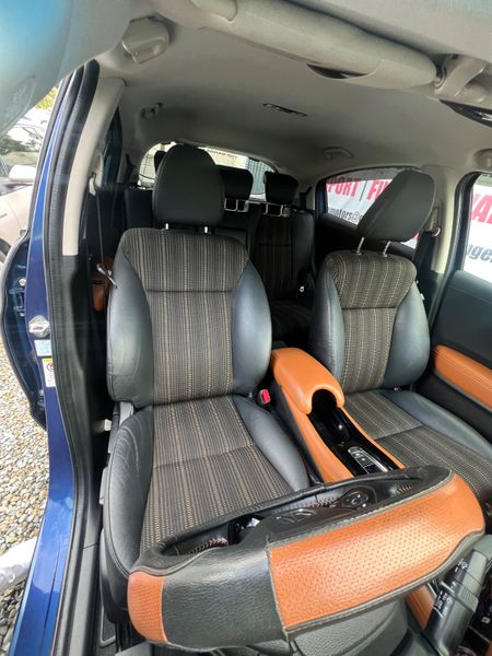 Honda Vesel 2015 366887676