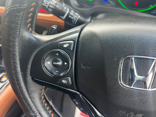 Honda Vesel 2015 366887677