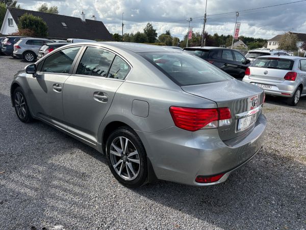 152 Toyota Avensis 2.0d4d 366904845
