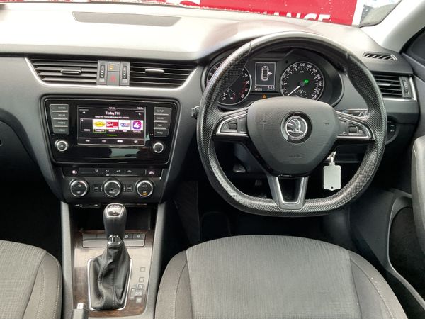 SKODA OCTAVIA  1.6 TDI AUTOMATIC 1 OWNER 366915957