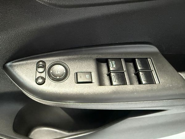2016 Honda Fit 1.5 Petrol Hybrid Auto, Immaculate 366915977