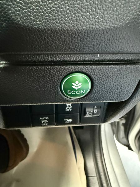 2016 Honda Fit 1.5 Petrol Hybrid Auto, Immaculate 366915978