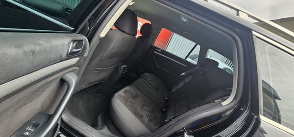 Volkswagen Golf Automatic High spec 366945911