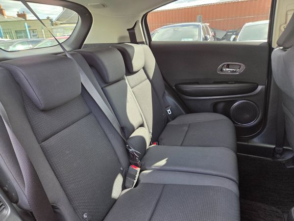 Honda Vezel 1.5L Hybrid| High-Spec | Low Miles 366946822