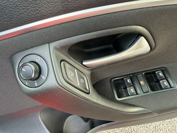 2016 VW Polo 1.2 Petrol automatic,36k Miles only 366940963