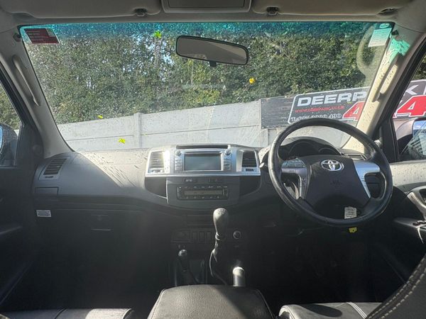 2015 Toyota Hilux 3.0 D4D INVINCIBLE Crewcab 366941358