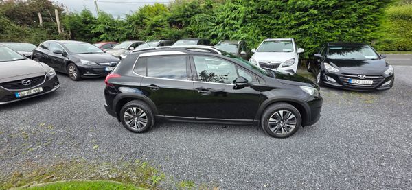 Peugeot 2008 2016 366960810