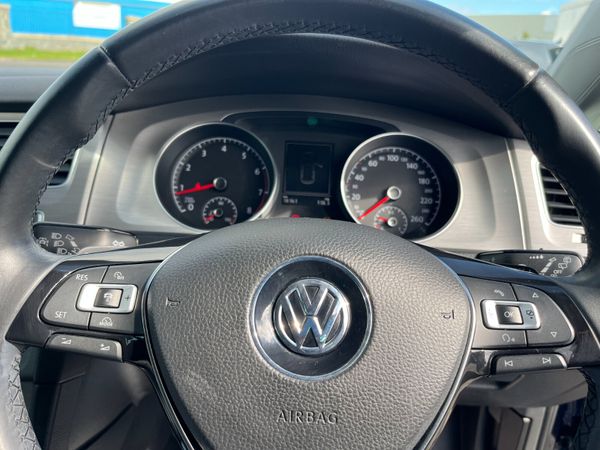 VOLKSWAGEN GOLF 2016, 1.2 TSI 5DR AUTO VERY LOW KM 366980811