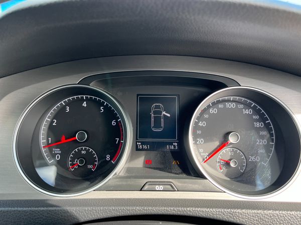 VOLKSWAGEN GOLF 2016, 1.2 TSI 5DR AUTO VERY LOW KM 366980884