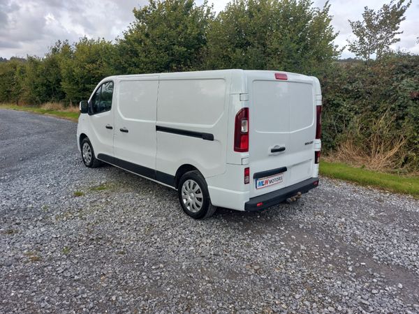 Renault Trafic 212 LWB 2.0L DCI Showroom Condition 367009802