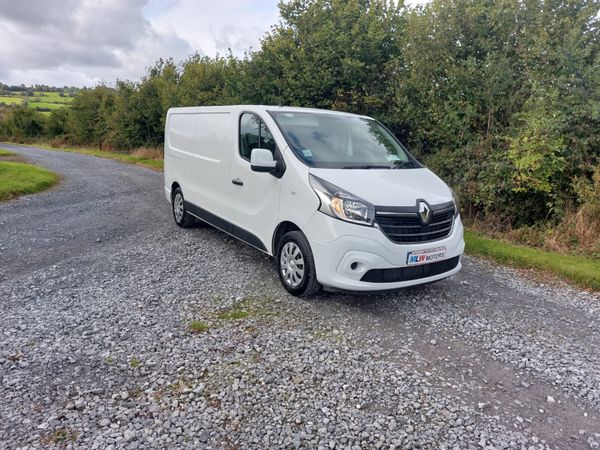 Renault Trafic 212 LWB 2.0L DCI Showroom Condition 367010018