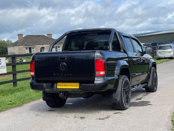 171 Volkswagen Amarok Highline 180bhp black Ed 367010139