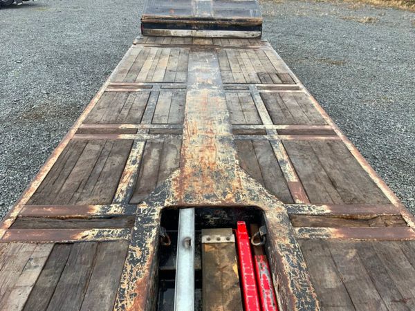 NOOTEBOOM TRAILER. 367027133