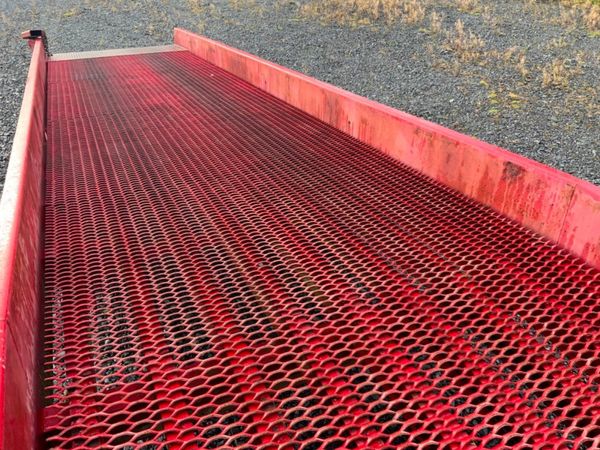 THORWORLD CONTAINER LOADING RAMP......4728.. 367027278