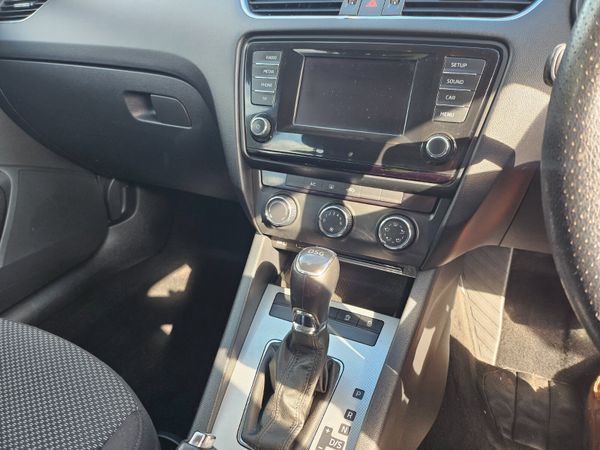 Skoda Octavia 2015 367032791